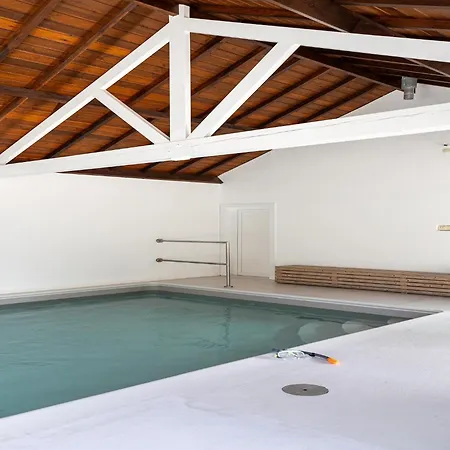 & Pool, Cleaning Included Vakantiehuis *